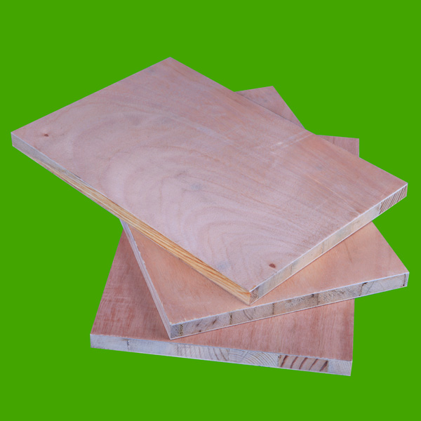 機拼白松木工板 機拼白松木工板