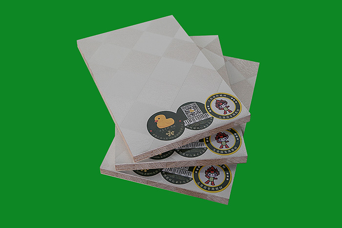 金杉木生態(tài)板(方格皮紋) 金杉木生態(tài)板(方格皮紋)